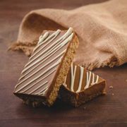 Treacle Toffee Fudge Half Flapjack additional 1