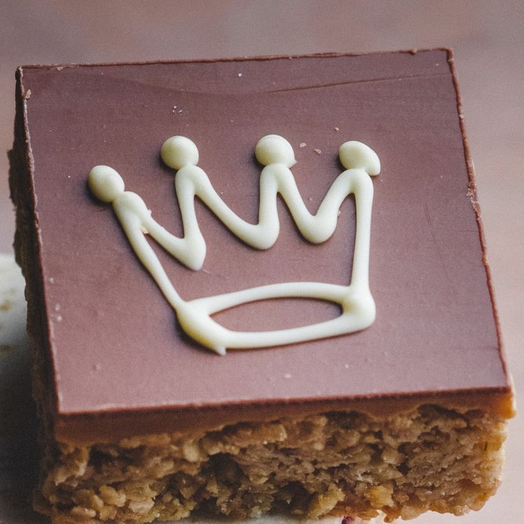 Millionaires Half Flapjack With White Chocolate Crown